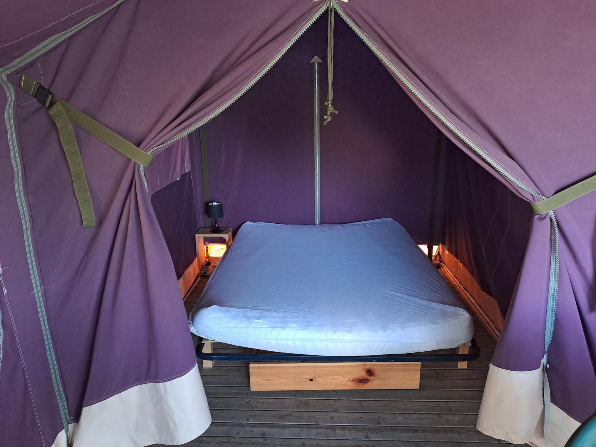 Camping Le Bois Jahan Brunelles Экстерьер фото